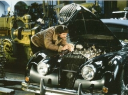 Oldtimer Pkw Frank Just Motorenteilebearbeitung
